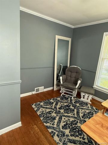 220 Bellevue Avenue, Clawson, MI 48017