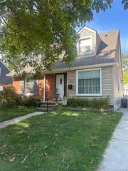 220 Bellevue Avenue, Clawson, MI 48017
