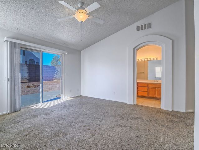 5525 Desert Valley Drive, Las Vegas, NV 89149