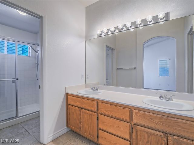 5525 Desert Valley Drive, Las Vegas, NV 89149