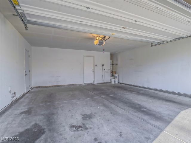 5525 Desert Valley Drive, Las Vegas, NV 89149