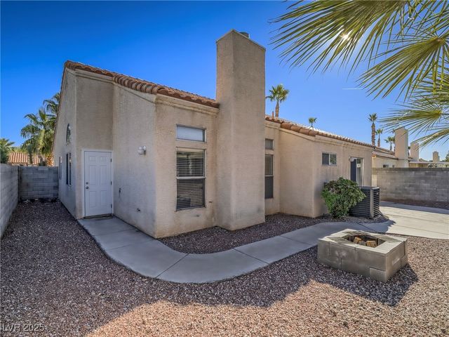 5525 Desert Valley Drive, Las Vegas, NV 89149