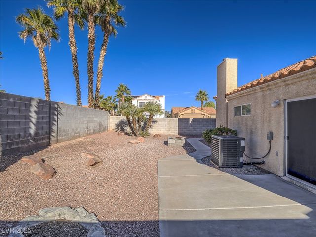 5525 Desert Valley Drive, Las Vegas, NV 89149