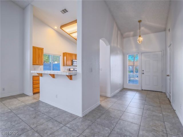 5525 Desert Valley Drive, Las Vegas, NV 89149