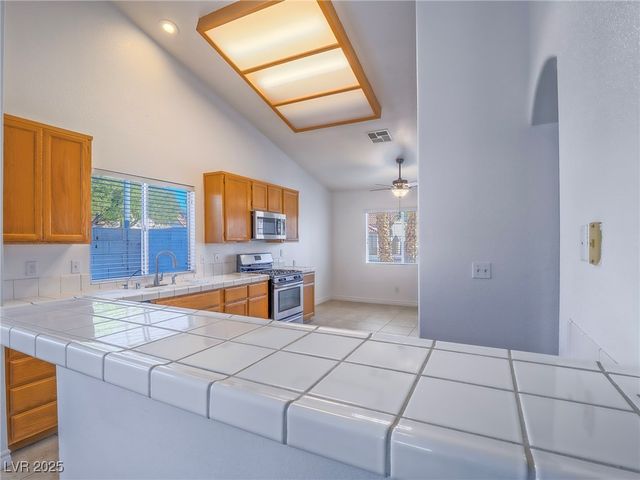 5525 Desert Valley Drive, Las Vegas, NV 89149