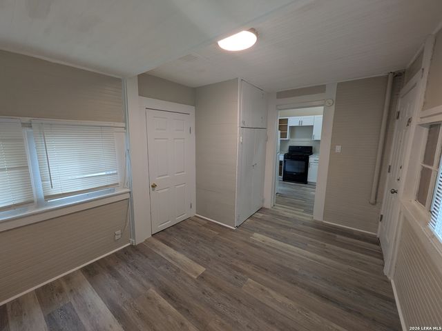 822 E Carson St Apt 5, San Antonio, TX 78208