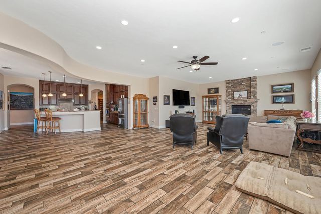 1787 English Colony Way, Penryn, CA 95663