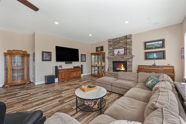 1787 English Colony Way, Penryn, CA 95663