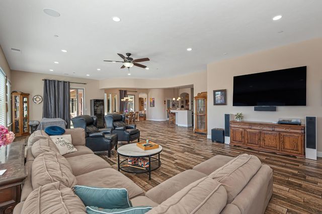 1787 English Colony Way, Penryn, CA 95663