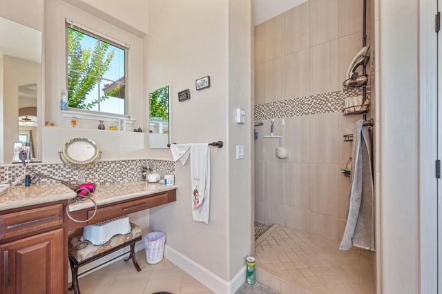 1787 English Colony Way, Penryn, CA 95663