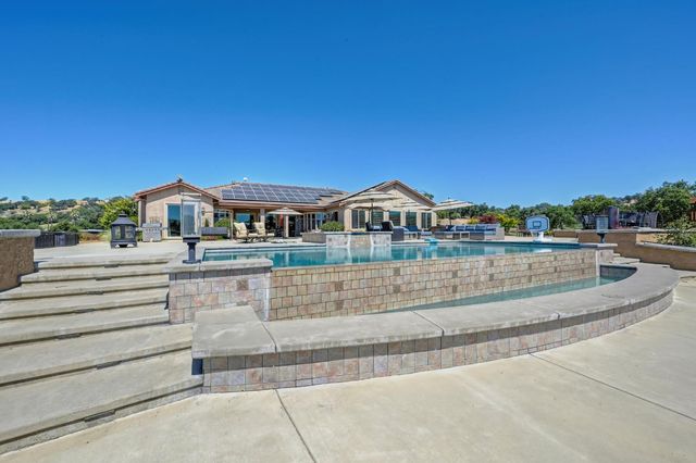1787 English Colony Way, Penryn, CA 95663