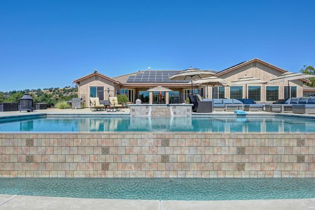 1787 English Colony Way, Penryn, CA 95663