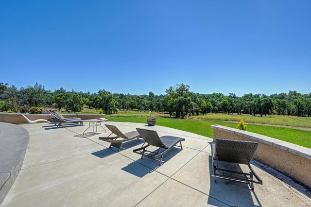 1787 English Colony Way, Penryn, CA 95663