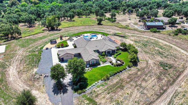 1787 English Colony Way, Penryn, CA 95663