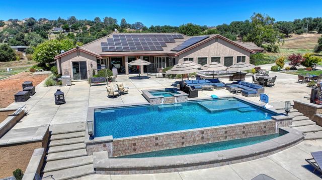 1787 English Colony Way, Penryn, CA 95663