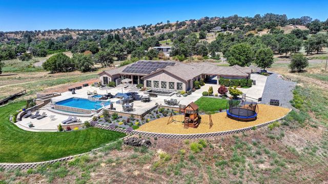1787 English Colony Way, Penryn, CA 95663