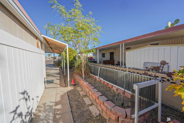 33 W Teton Dr, Yuma, AZ 85364