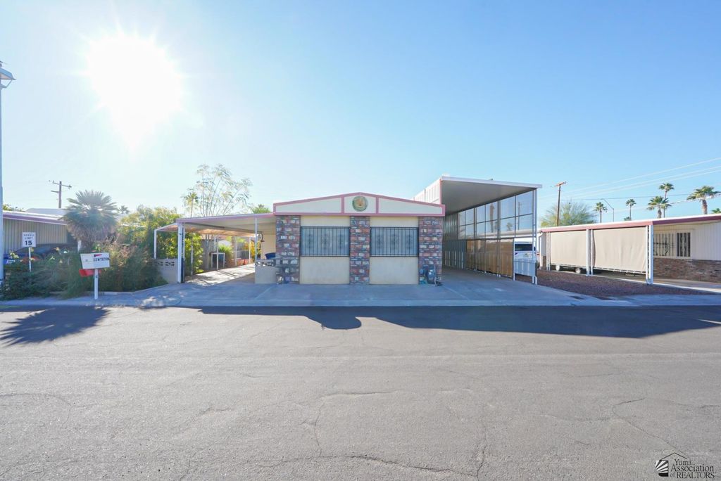33 W Teton Dr, Yuma, AZ 85364