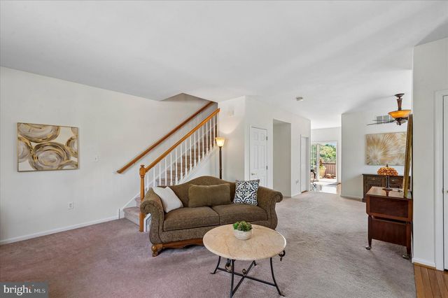 26 LINDA LN, Aston, PA 19014