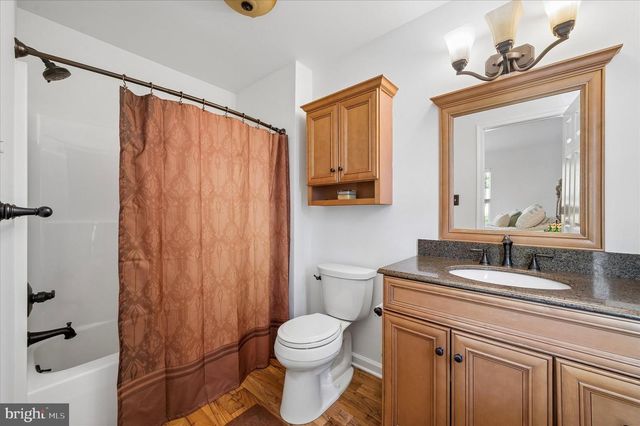 26 LINDA LN, Aston, PA 19014