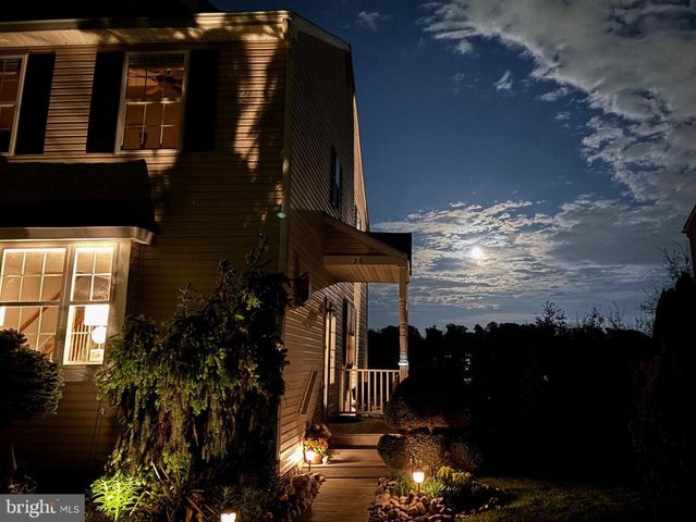 26 LINDA LN, Aston, PA 19014