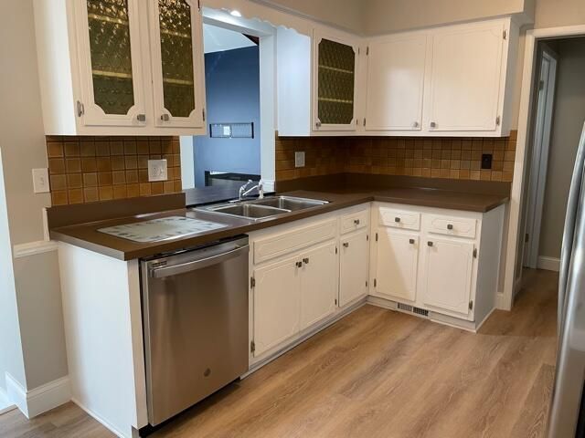 33633 Swan Drive, Sterling Heights City, MI 48312