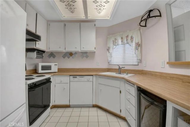 11848 Rancherias Dr, Fontana, CA 92337