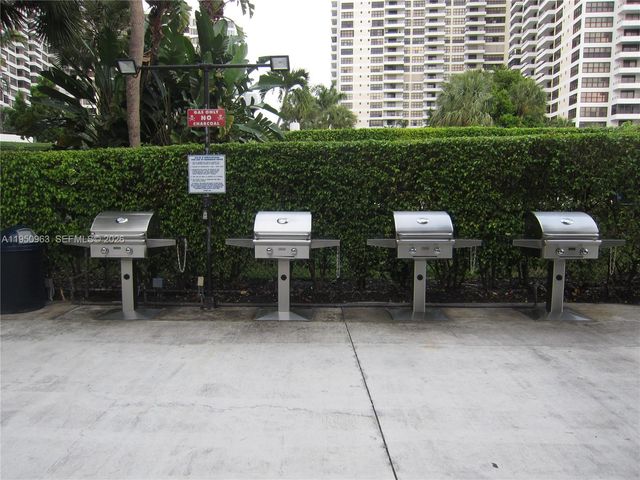 500 Three Islands Blvd 918, Hallandale Beach, FL 33009