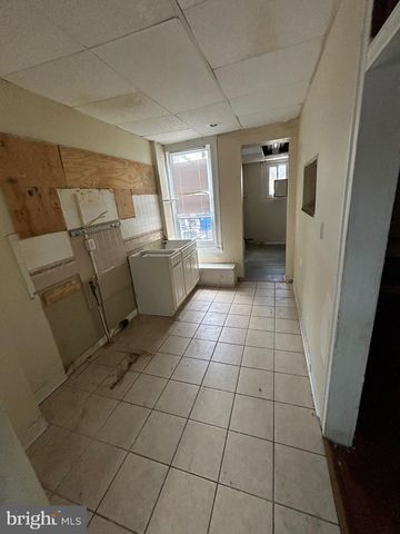 4002 W FRANKLIN ST, Baltimore, MD 21229