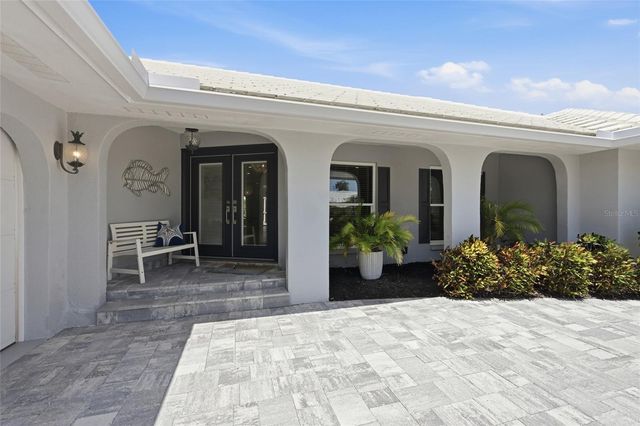 408 YACHT HARBOR DRIVE, Osprey, FL 34229