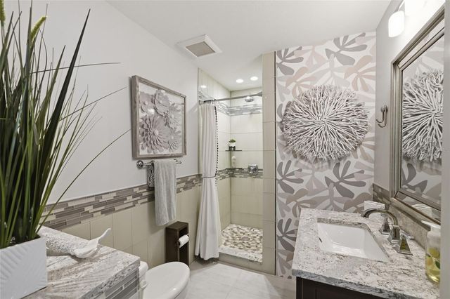 408 YACHT HARBOR DRIVE, Osprey, FL 34229