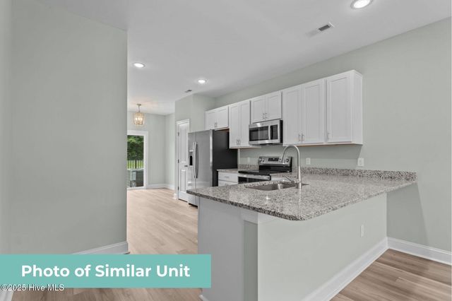 217 Sandy Cove Lane, Sneads Ferry, NC 28460