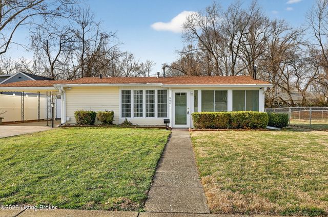 9901 Ponder Ln, Louisville, KY 40272