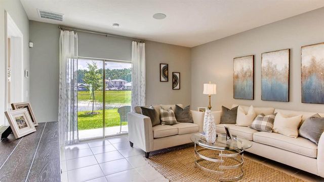 8371 MADRID STREET, Lakeland, FL 33810
