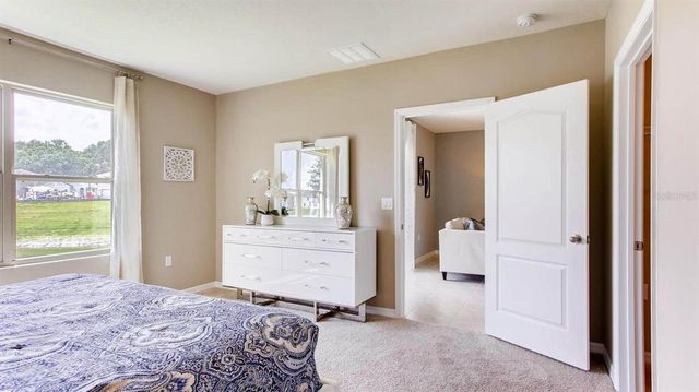 8371 MADRID STREET, Lakeland, FL 33810