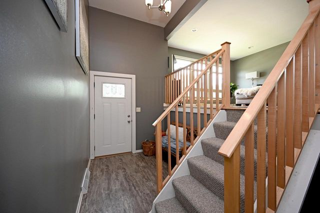 1912 Cardinal DRIVE #1914, Waukesha, WI 53186