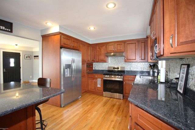 23207 Recreation Street, Saint Clair Shores, MI 48082