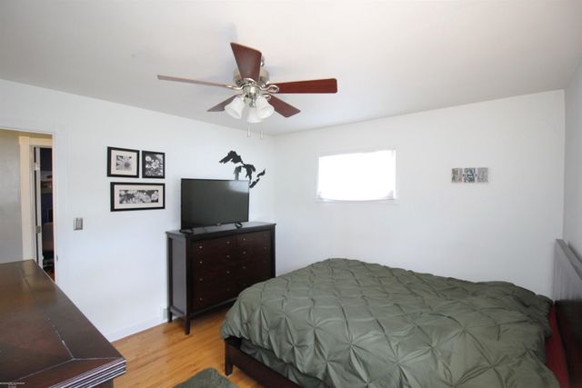 23207 Recreation Street, Saint Clair Shores, MI 48082