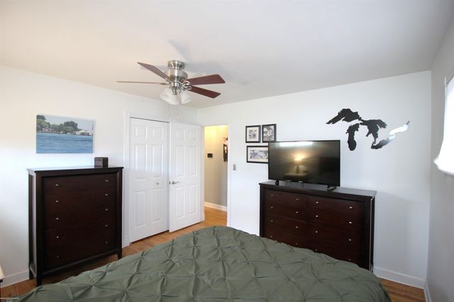 23207 Recreation Street, Saint Clair Shores, MI 48082