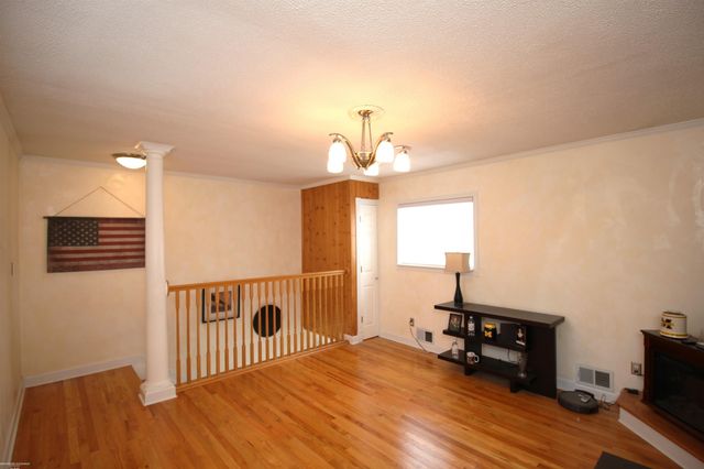 23207 Recreation Street, Saint Clair Shores, MI 48082