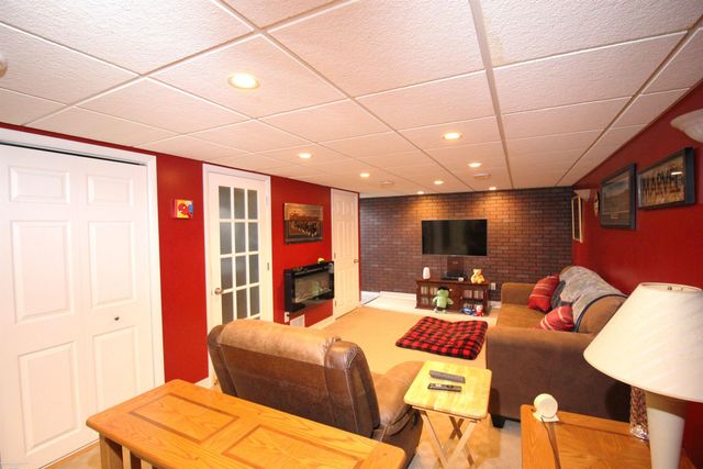 23207 Recreation Street, Saint Clair Shores, MI 48082