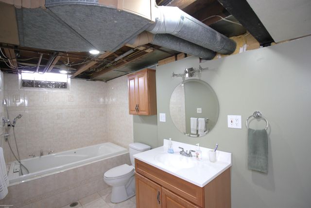 23207 Recreation Street, Saint Clair Shores, MI 48082