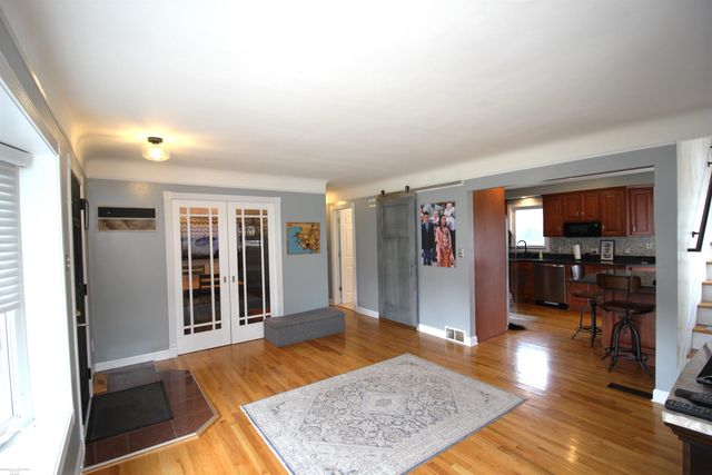 23207 Recreation Street, Saint Clair Shores, MI 48082