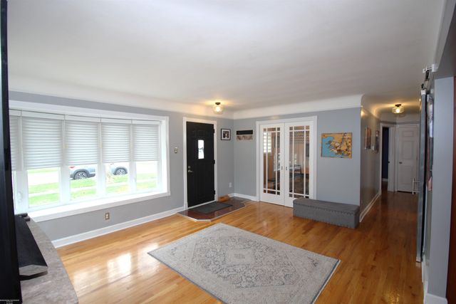 23207 Recreation Street, Saint Clair Shores, MI 48082