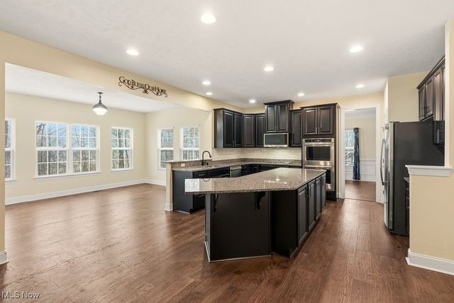 7969 Megan Meadow Drive, Hudson, OH 44236