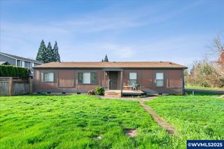 2305 Fisher Rd NE, Salem, OR 97305