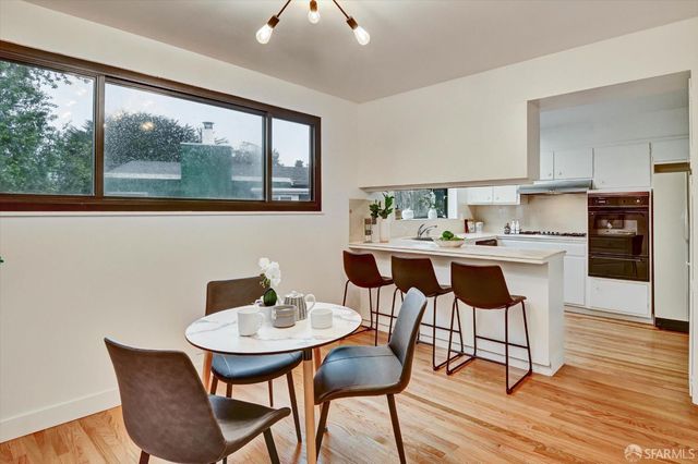 635 Parkview Circle, Pacifica, CA 94044