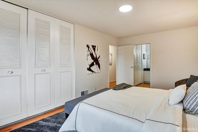 635 Parkview Circle, Pacifica, CA 94044