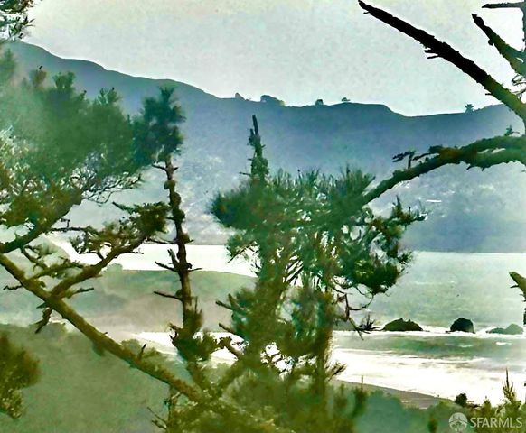 635 Parkview Circle, Pacifica, CA 94044