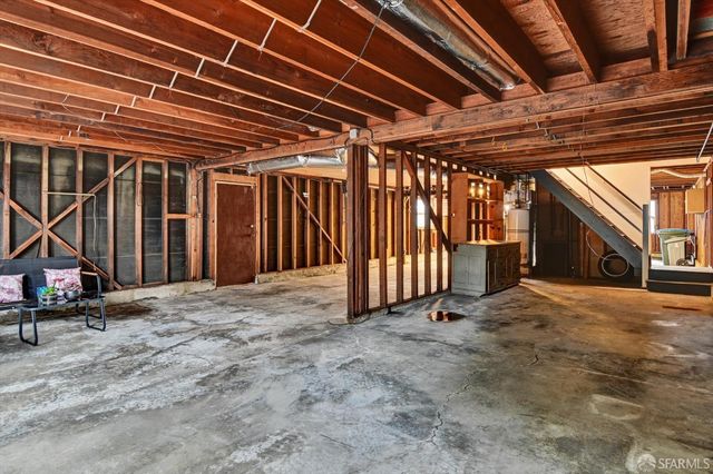 635 Parkview Circle, Pacifica, CA 94044